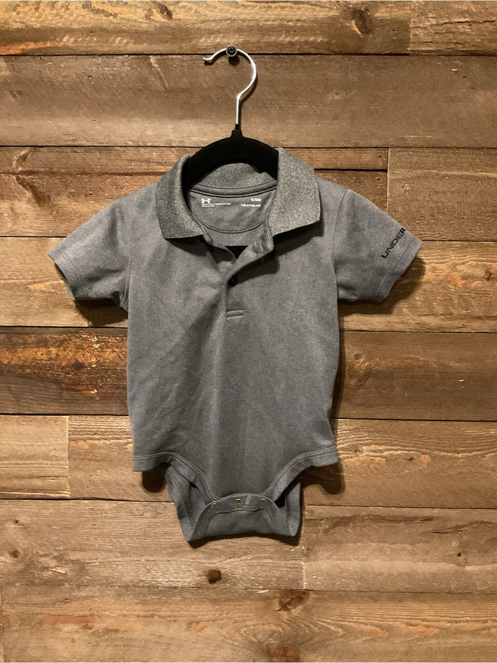 Baby Boys Charcoal Gray Under Armour One Piece Size 6-9 Months
